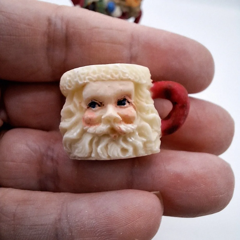 Vintage Holiday Collection Miniature Tea Set Scottish Santa #48491 New Old Stock